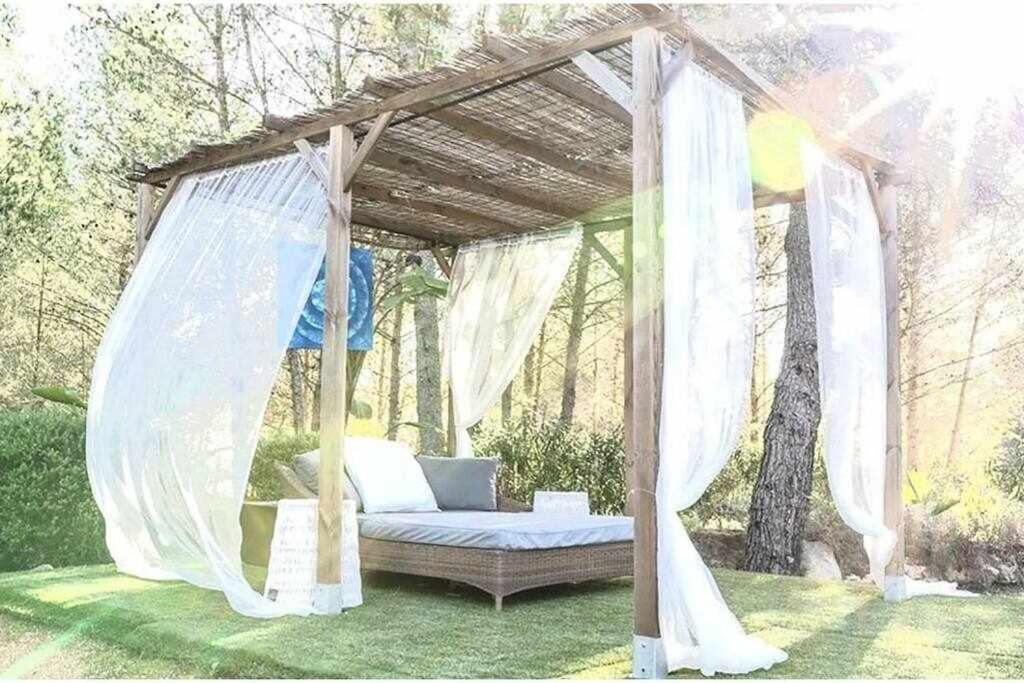 Beautiful With Private Wood